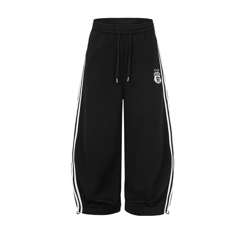 Retro-Soccer-Trainingsjacke & Wide-Leg-Trainingshose – Stickabzeichen, Streifen