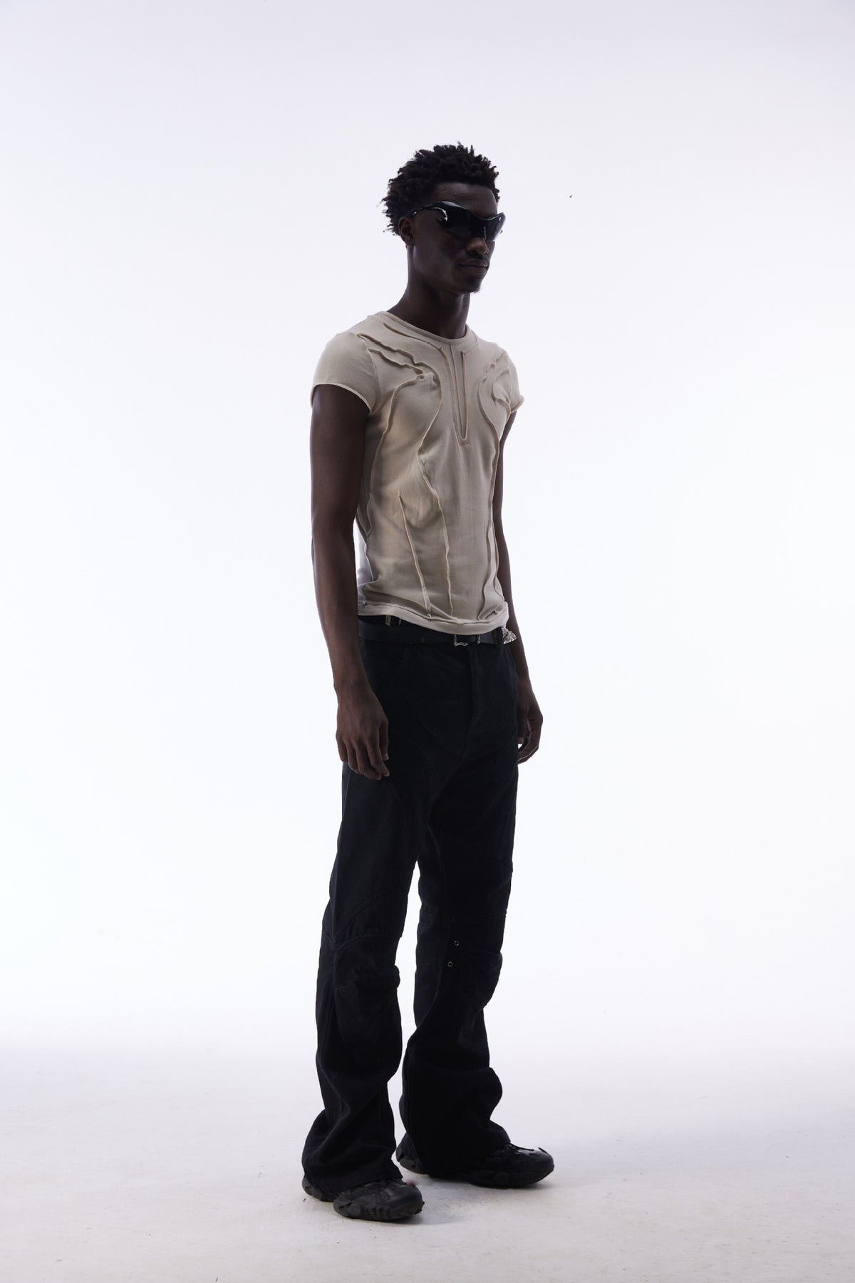 T-shirt manches courtes déconstruit à coutures 3D en relief – Streetwear délavé coupe ajustée