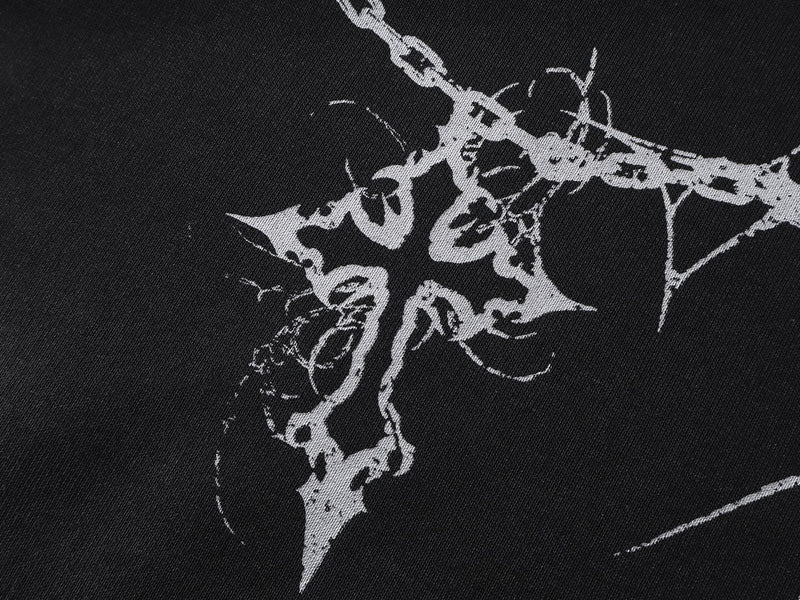 Sudadera oversize gruesa con estampado gótico de cadenas y cruces