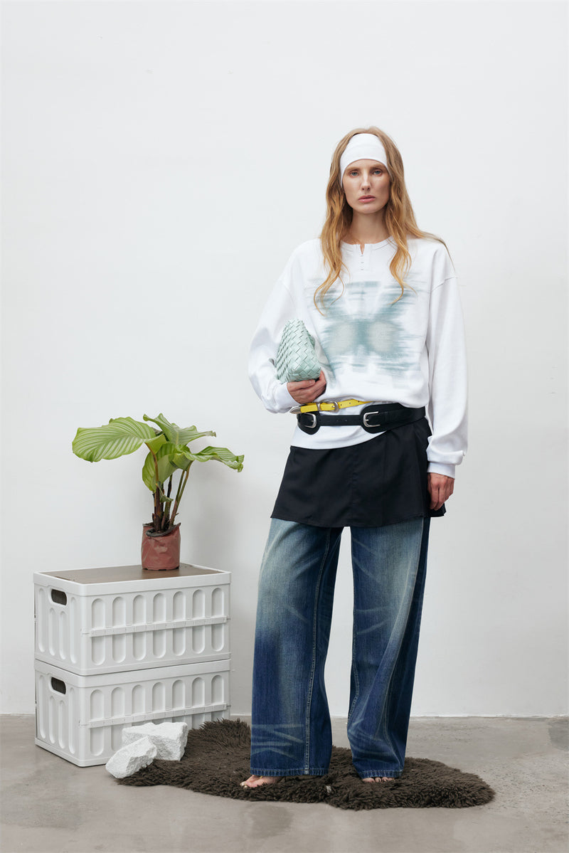 Oversized Butterfly Blur Graphic Long Sleeve Sweatshirt – Relaxed Fit Henley