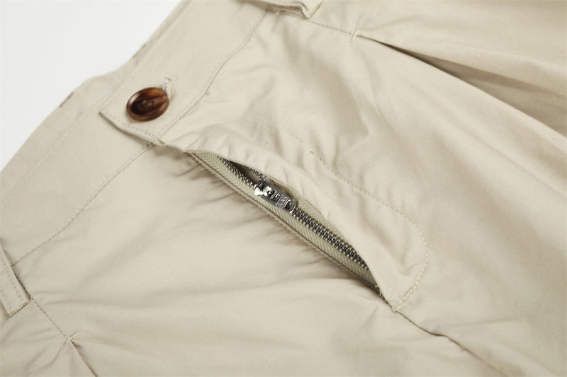 Wide-Leg Cargo Pants with Pleats and Large Side Pockets