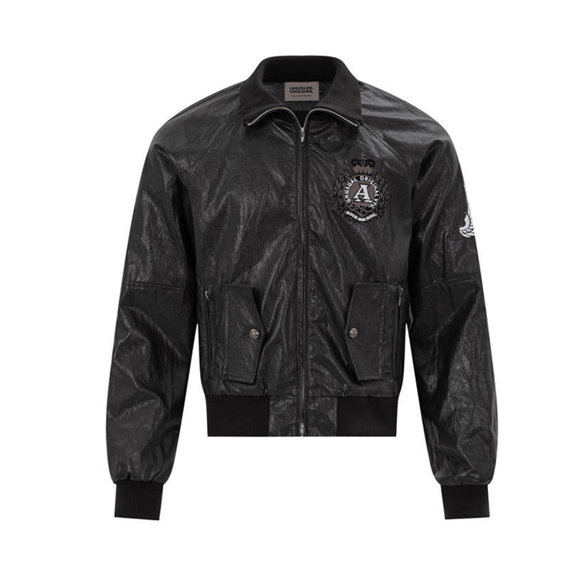 Blouson bomber noir en similicuir PU froissé, avec écusson brodé sur la poitrine et inscription Agile Movement au dos