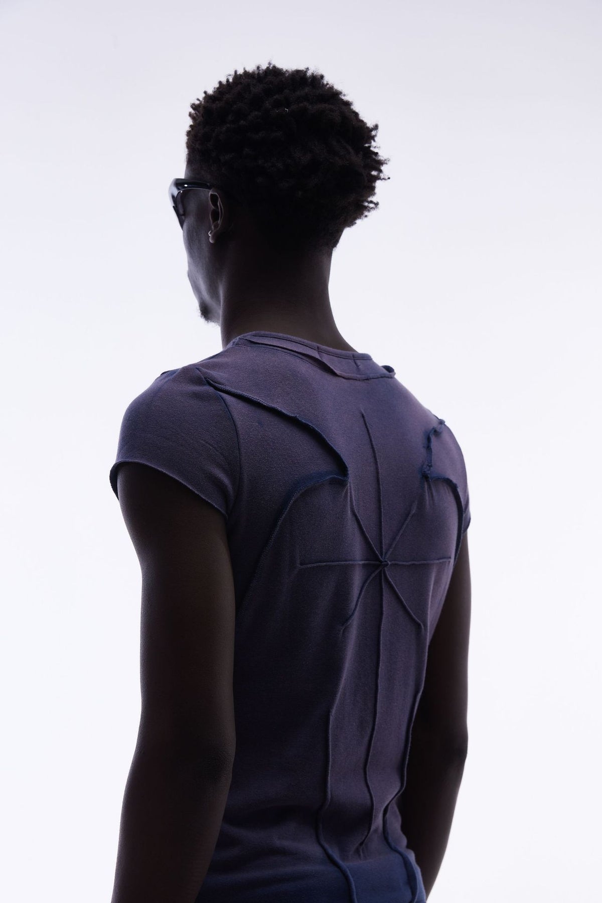 T-shirt manches courtes déconstruit à coutures 3D en relief – Streetwear délavé coupe ajustée