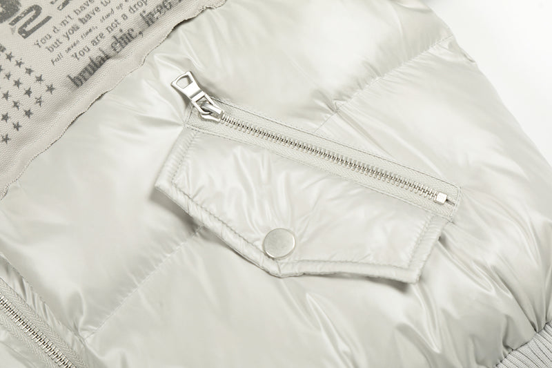 Blouson bomber matelassé court à col en fourrure – Manteau d’hiver à capuche et écussons graphiques
