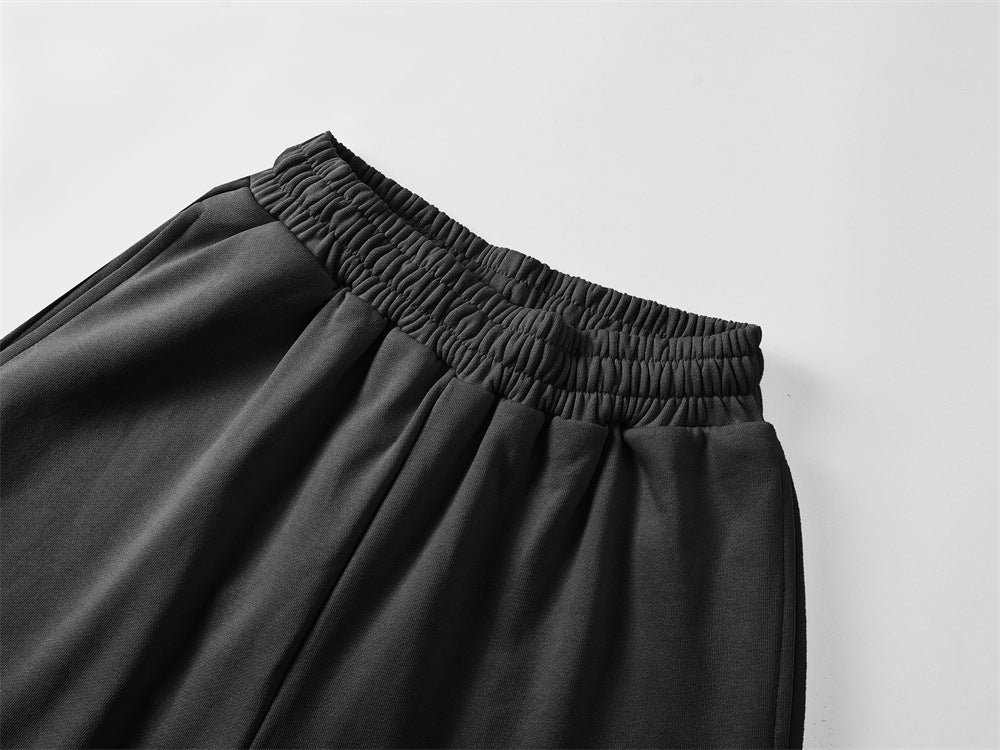 Herren-Jogginghose mit weitem Bein, elastischem Bund, Logo-Stickerei und geradem, lässigem Schnitt