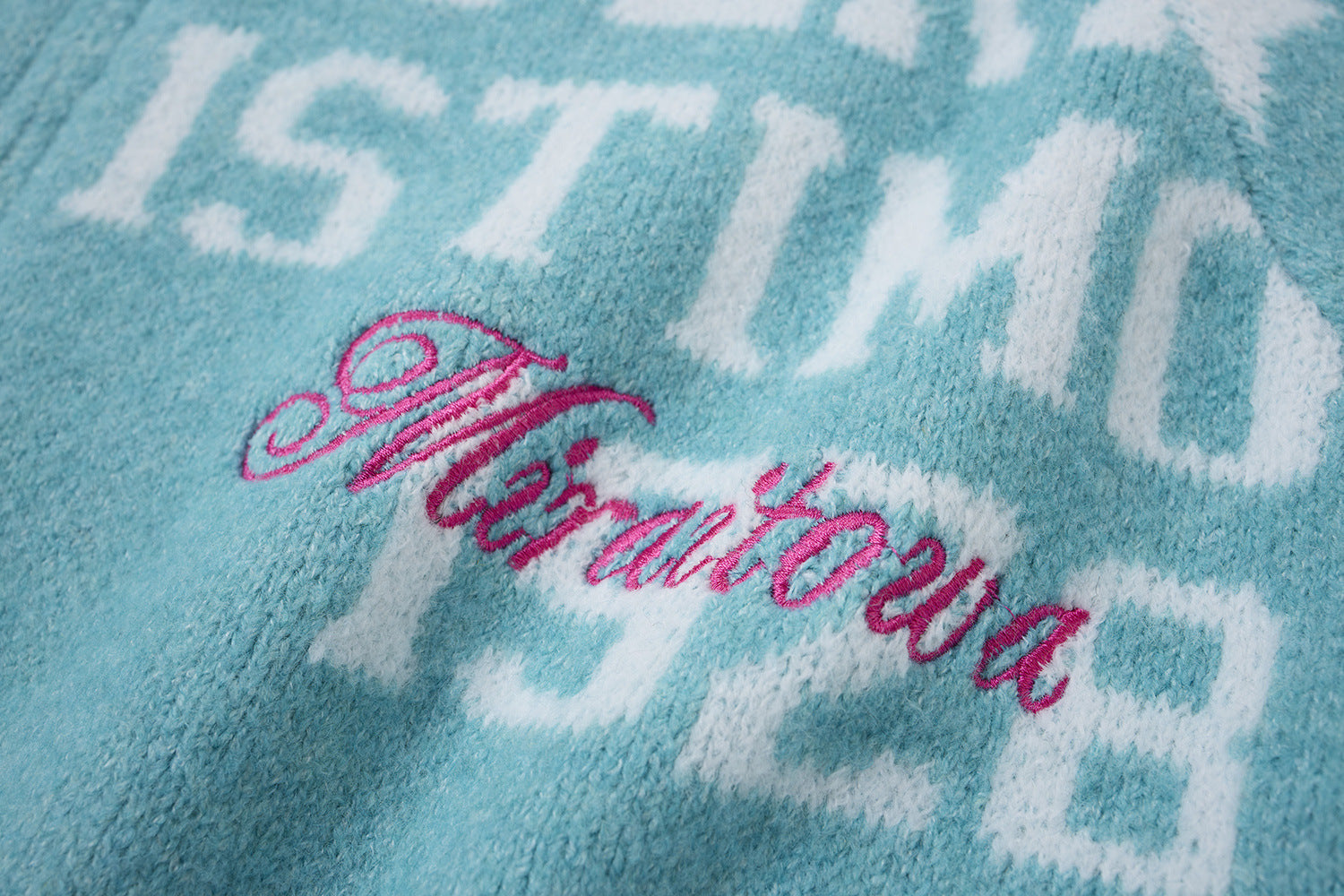 Gilet-pull zippé en maille jacquard avec imprimé lettres