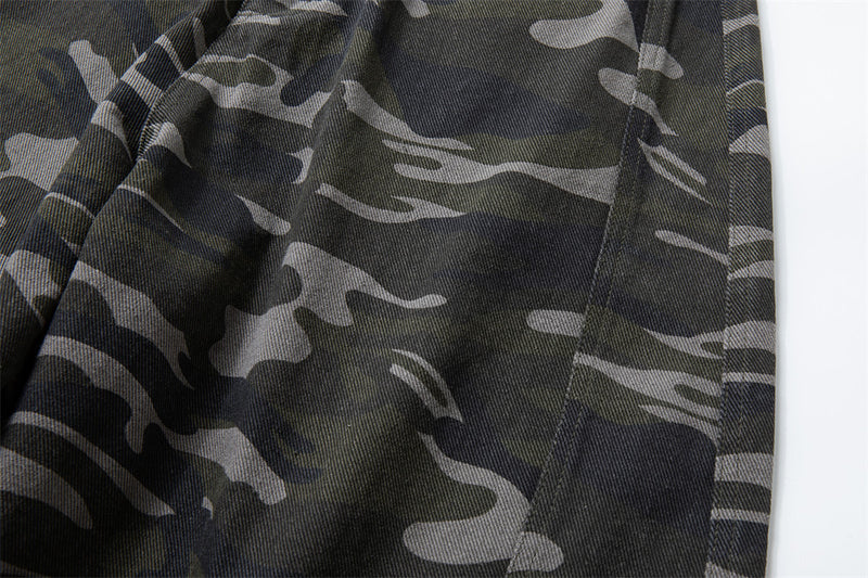 Wide-Leg Camo Cargo Pants – Baggy Fit Dark Green Camouflage Trousers