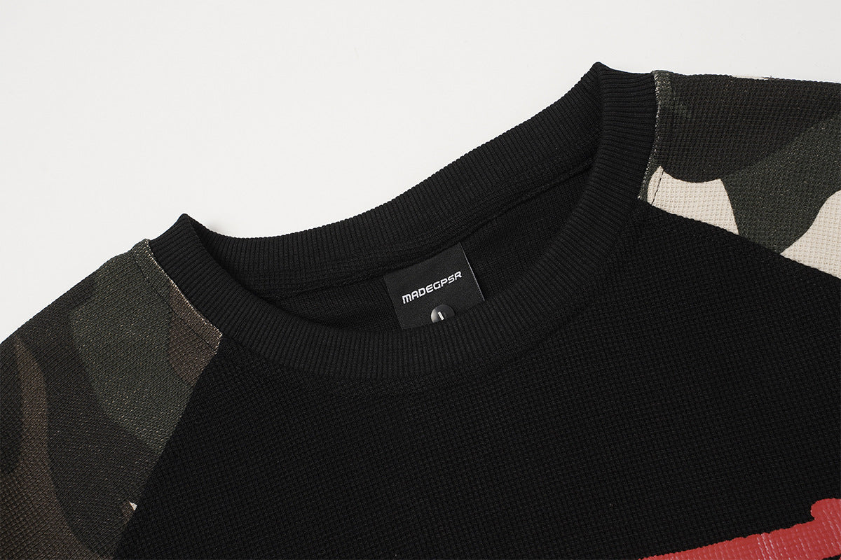 Camouflage-Raglan-Langarmshirt – Pfeilflaggen-Print, Rundhalsausschnitt