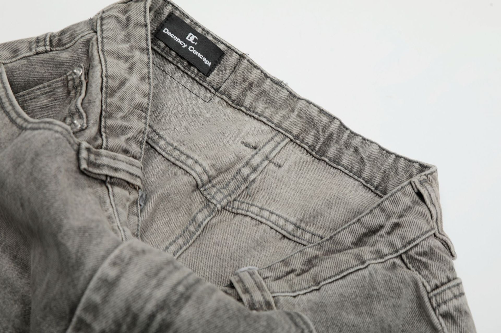 Jean baggy à jambes larges – Denim gris délavé à l’acide avec éclaboussures de peinture