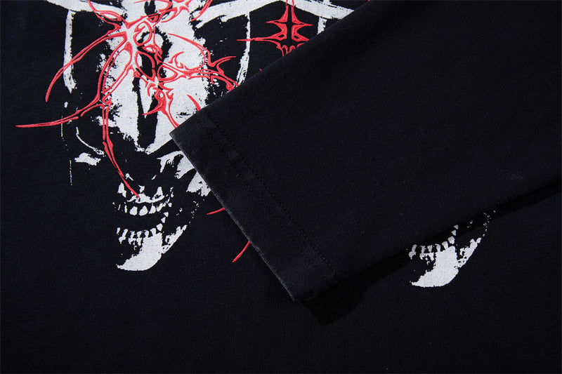 Herren-Langarmshirt mit dunkler Graphic – Skull- und Tribal-Print aus gewaschener Baumwolle