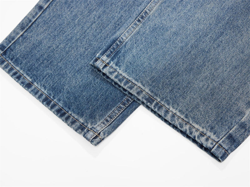 Men's Baggy Straight-Leg Jeans with Embroidered Patch Detail – Distressed Blue