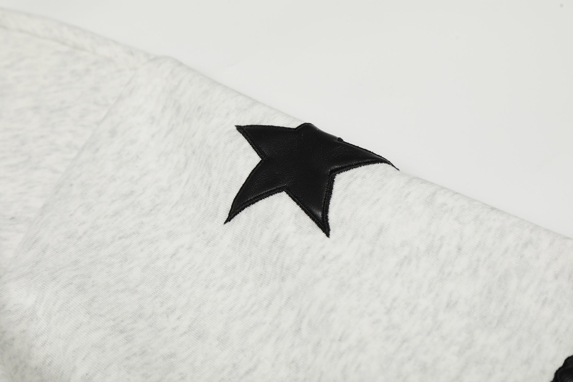 Sudadera con cremallera estampada con cruces y flor de lis – Cárdigan oversize vintage estadounidense