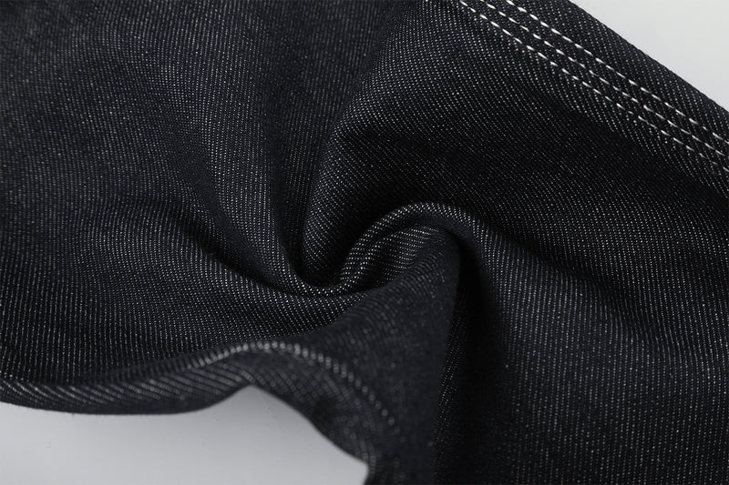 Jean baggy à jambes larges avec broderies et patch en cuir motif notes de musique — Denim noir brut