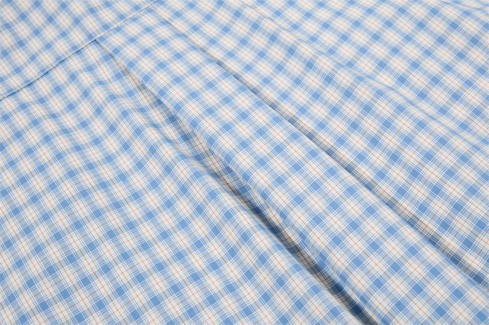Chemise homme boutonnée à manches longues – Carreaux et empiècements en jean brodés cartoon