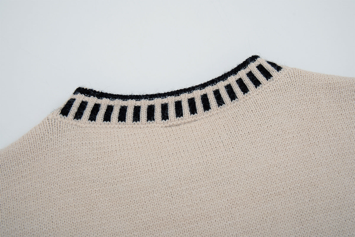 Zopfstrickpullover mit Dackel-Stickerei – Pullover mit Streifenbesatz