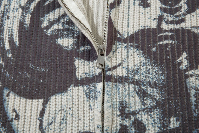 Veste pull zippée en maille imprimée ours graffiti – Col montant, éclaboussures d’encre, vintage