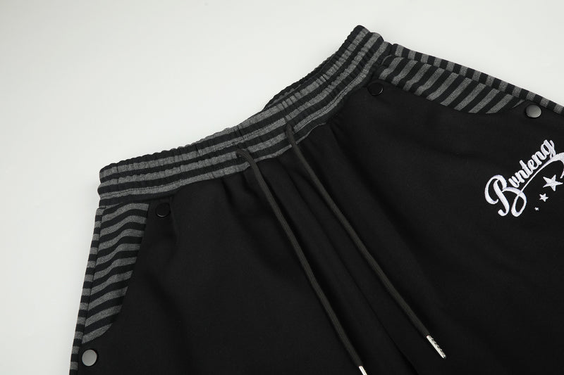 Wide-Leg Cargo Sweatpants with Striped Waistband – Relaxed Fit Parachute Pants