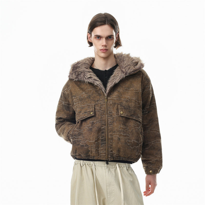 Gewaschene Denim-Pufferjacke mit Kapuze und Kunstfellbesatz – Used-Camo-Stitching