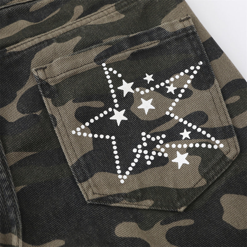 Jean flare homme camouflage avec imprimé étoiles et lettres – Denim bell-bottom streetwear