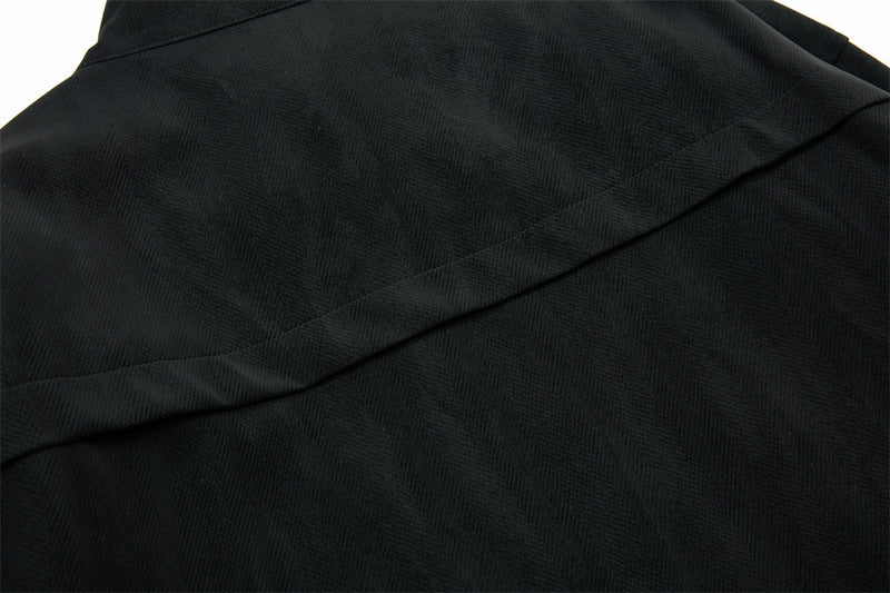 Jacke mit Stehkragen und Reißverschluss – Dekonstruierter Oversized-Schnitt
