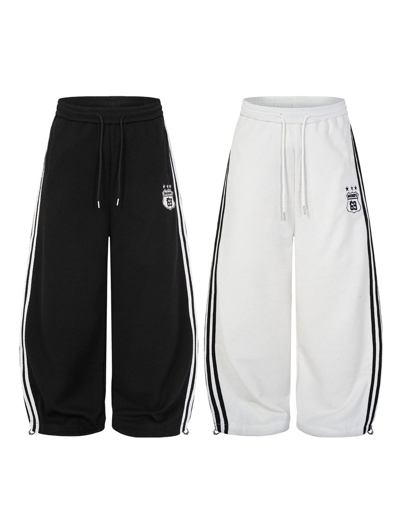 Retro-Soccer-Trainingsjacke & Wide-Leg-Trainingshose – Stickabzeichen, Streifen