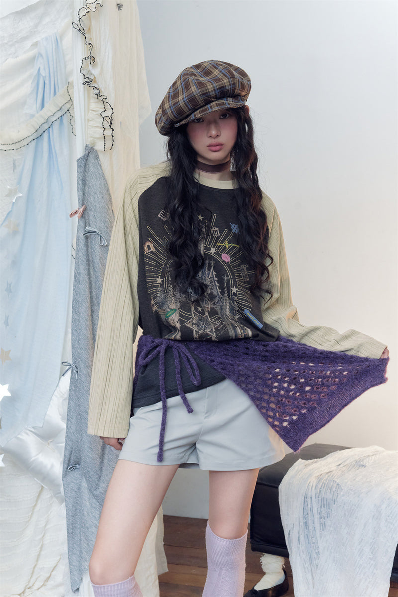 Long Sleeve Raglan T-Shirt with Gothic Castle Print – Contrast Sleeve Colorblock