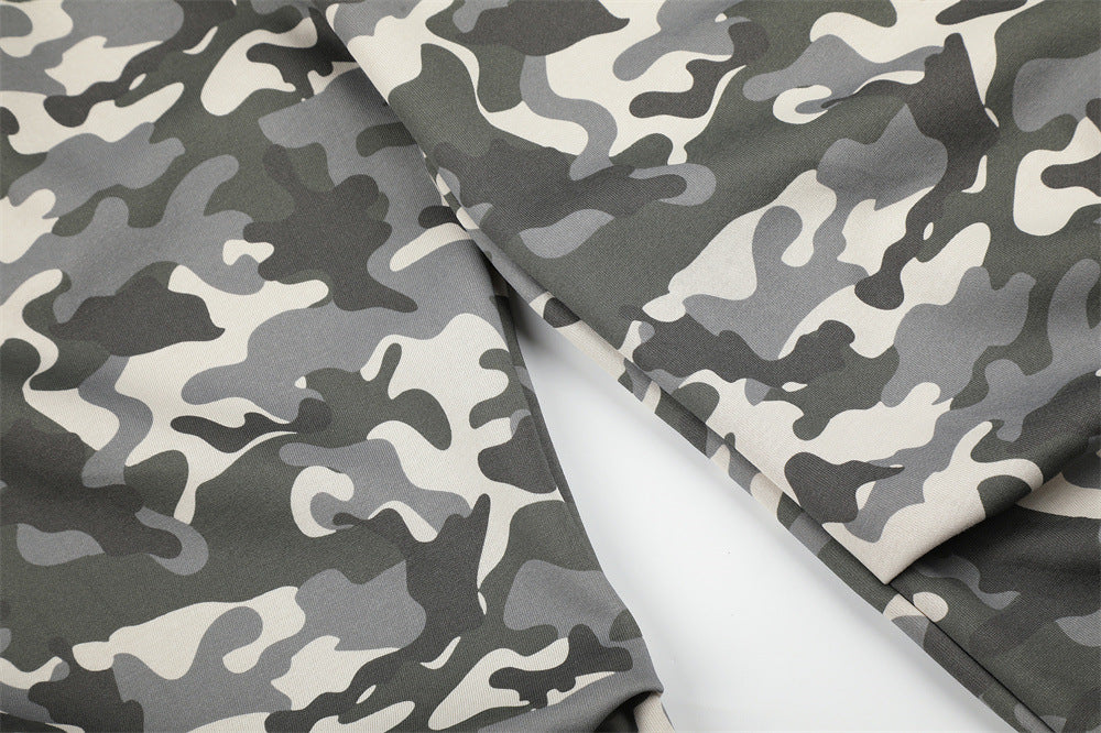 Men's Relaxed Fit Camo Wide-Leg Pants with Elastic Waistband & Ruched Hem