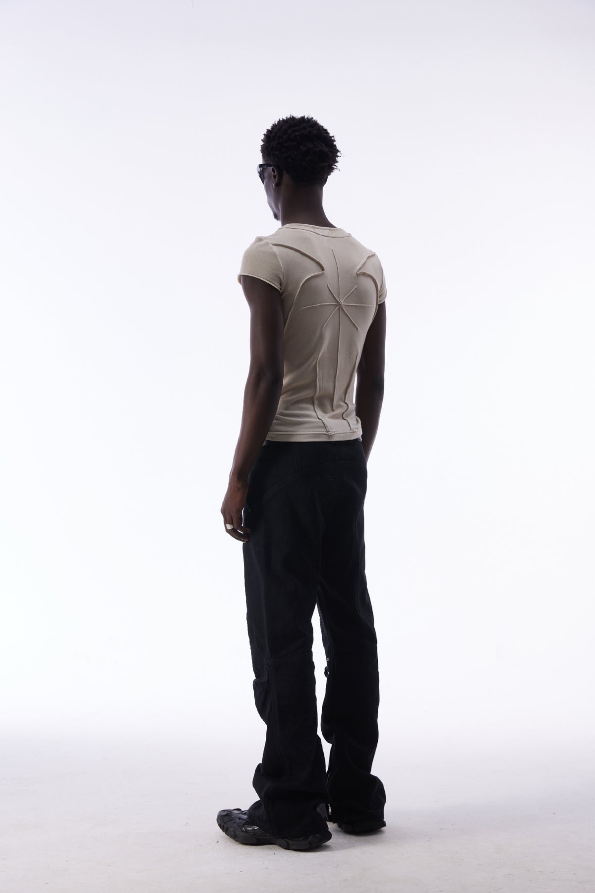 T-shirt manches courtes déconstruit à coutures 3D en relief – Streetwear délavé coupe ajustée