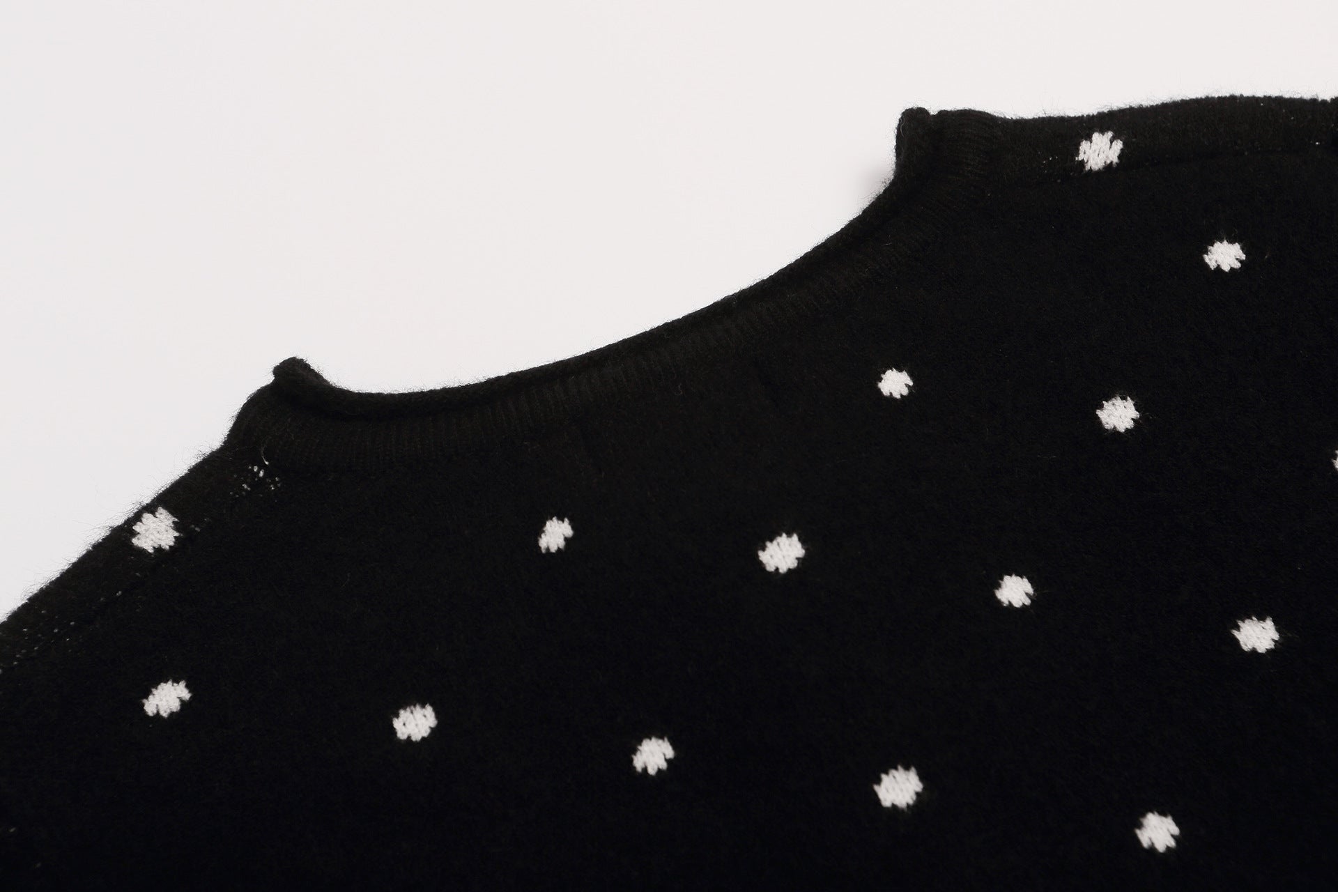 Polka Dot Knit Cardigan Sweater – Cropped Button-Up Vintage Style