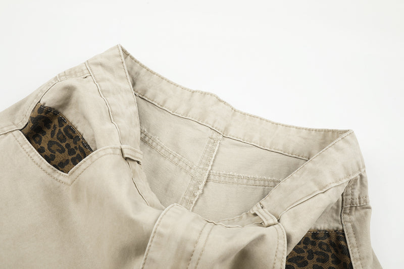 Pantalones de pierna ancha con paneles de estampado de leopardo – Pantalones banana de corte relajado