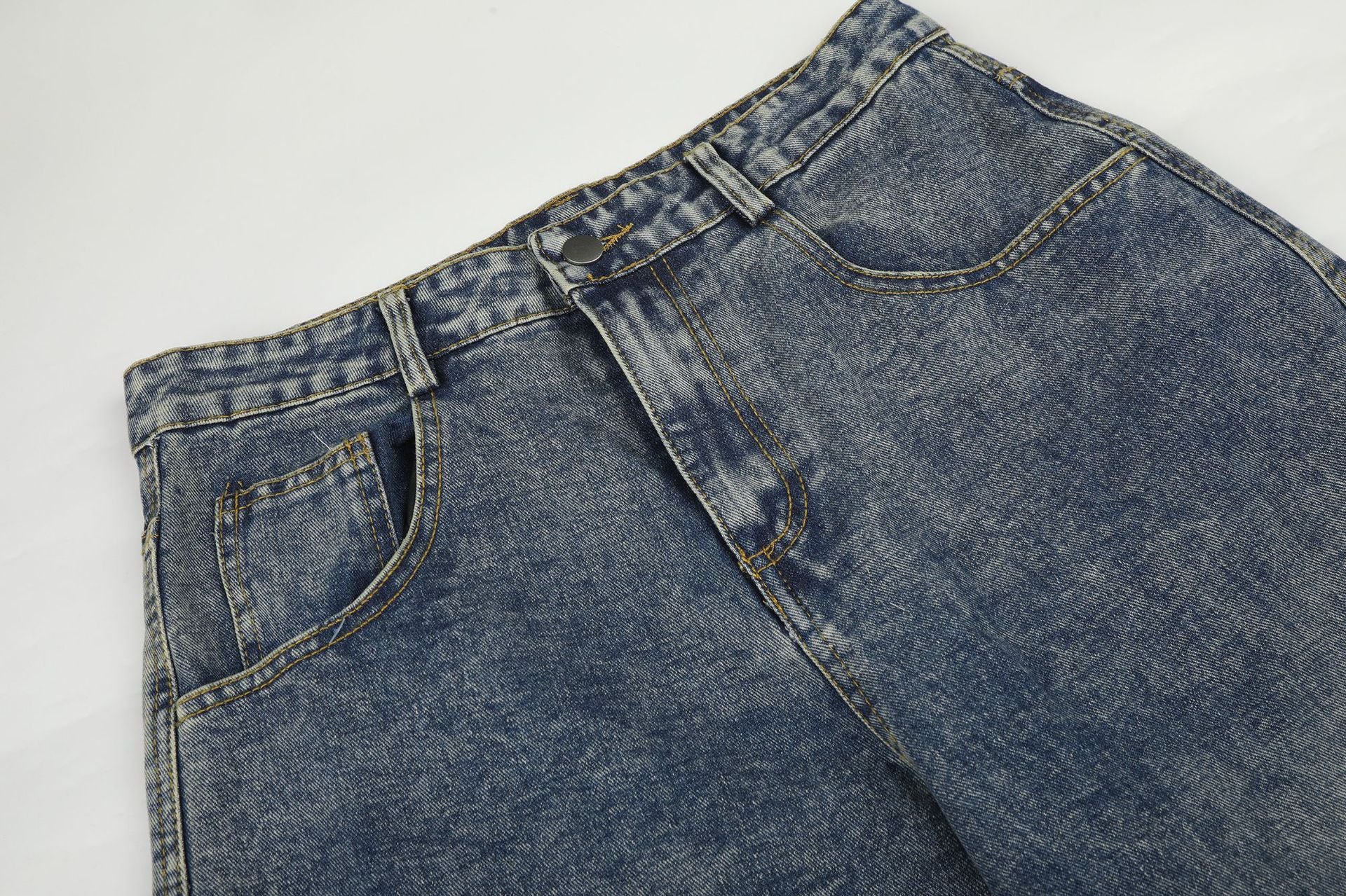 Jean baggy à jambes larges avec poches arrière graphiques – Coupe tonneau oversize