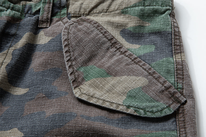 Woodland Camo Wide-Leg Cargo Pants – Washed Vintage Military Style