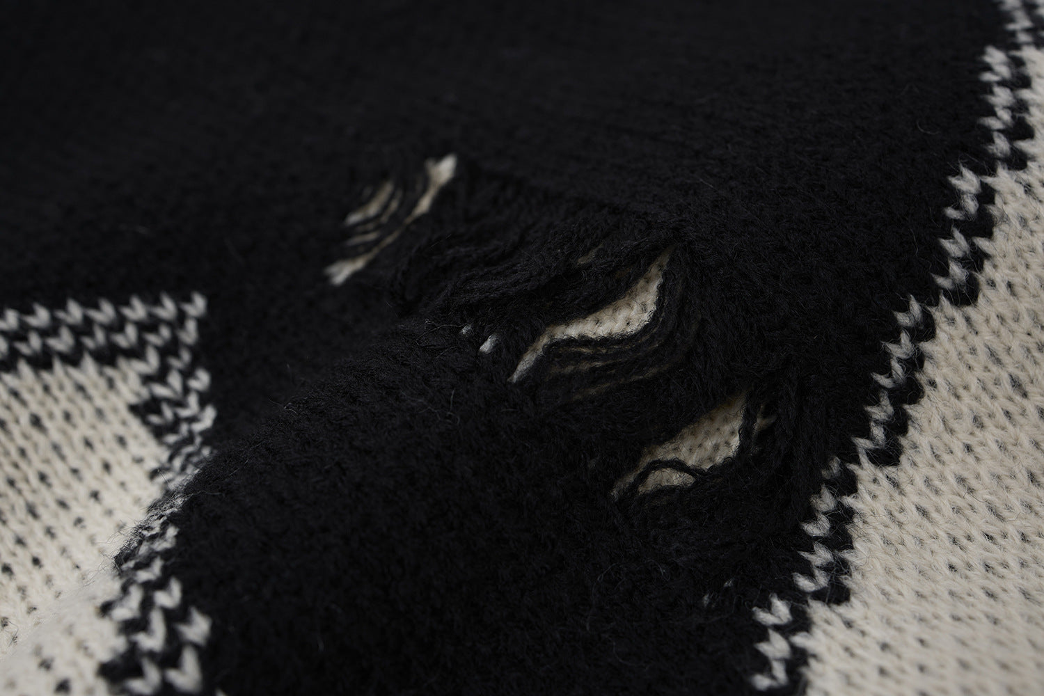 Pull homme col rond oversize en maille jacquard étoile effet usé