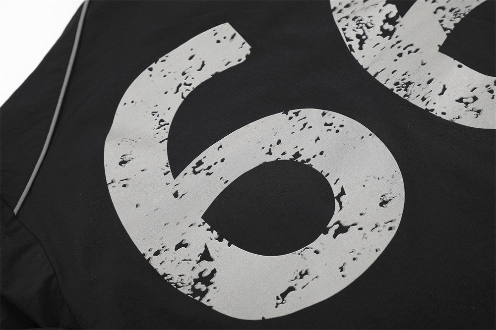 Veste de survêtement noire avec imprimé licorne ailée et motif graphique numéro 66