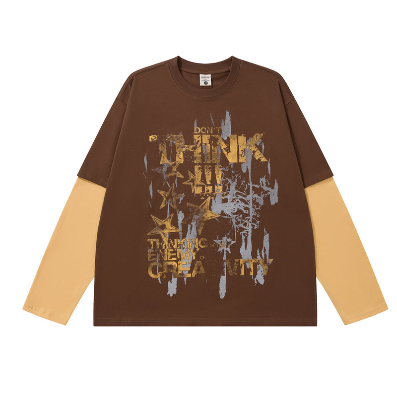 Oversized-Langarmshirt im Look eines zweiteiligen Shirts in Schokoladenbraun mit distressed goldenem Sternenprint und kontrastierenden hellbraunen Ärmeln