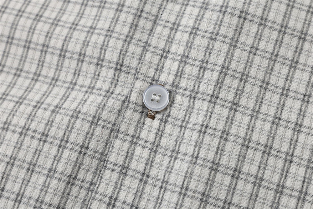 Plaid Long-Sleeve Button-Up Shirt – Relaxed Fit with Embroidered Logo