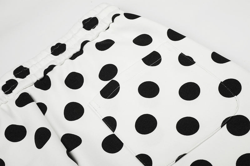 Wide-Leg-Jogginghose mit Polka-Dots – Weiß-Schwarzer Punktprint mit Kordelzugbund