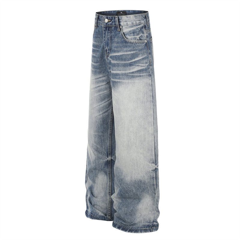Wide-Leg-Jeans für Herren – Verwaschener Blue-Gradient-Denim mit Sternpatch & Kontrastdetails