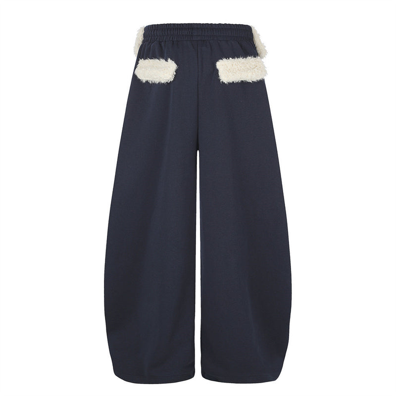 Sweatpants mit weitem Bein, Sternstickerei und umgeschlagenem Sherpa-Bund