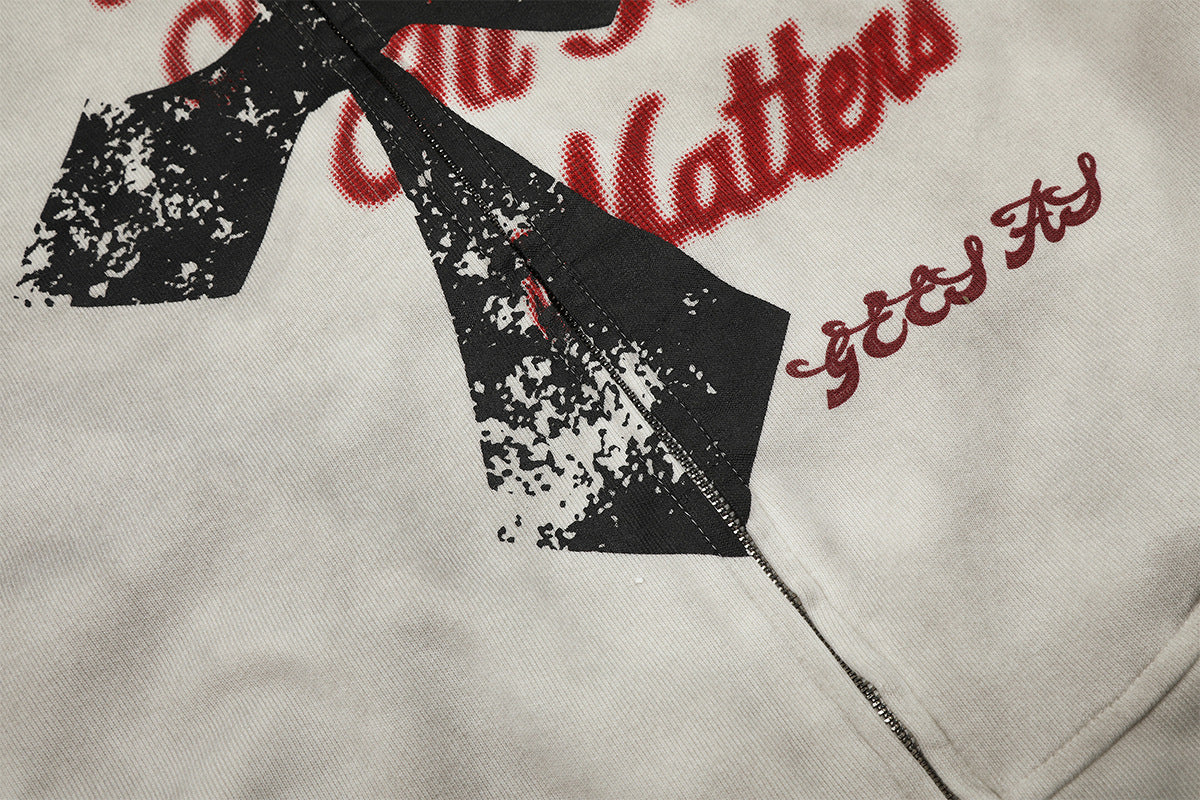 Sudadera desgastada con cremallera, gráfico de cruz y estampado de letras