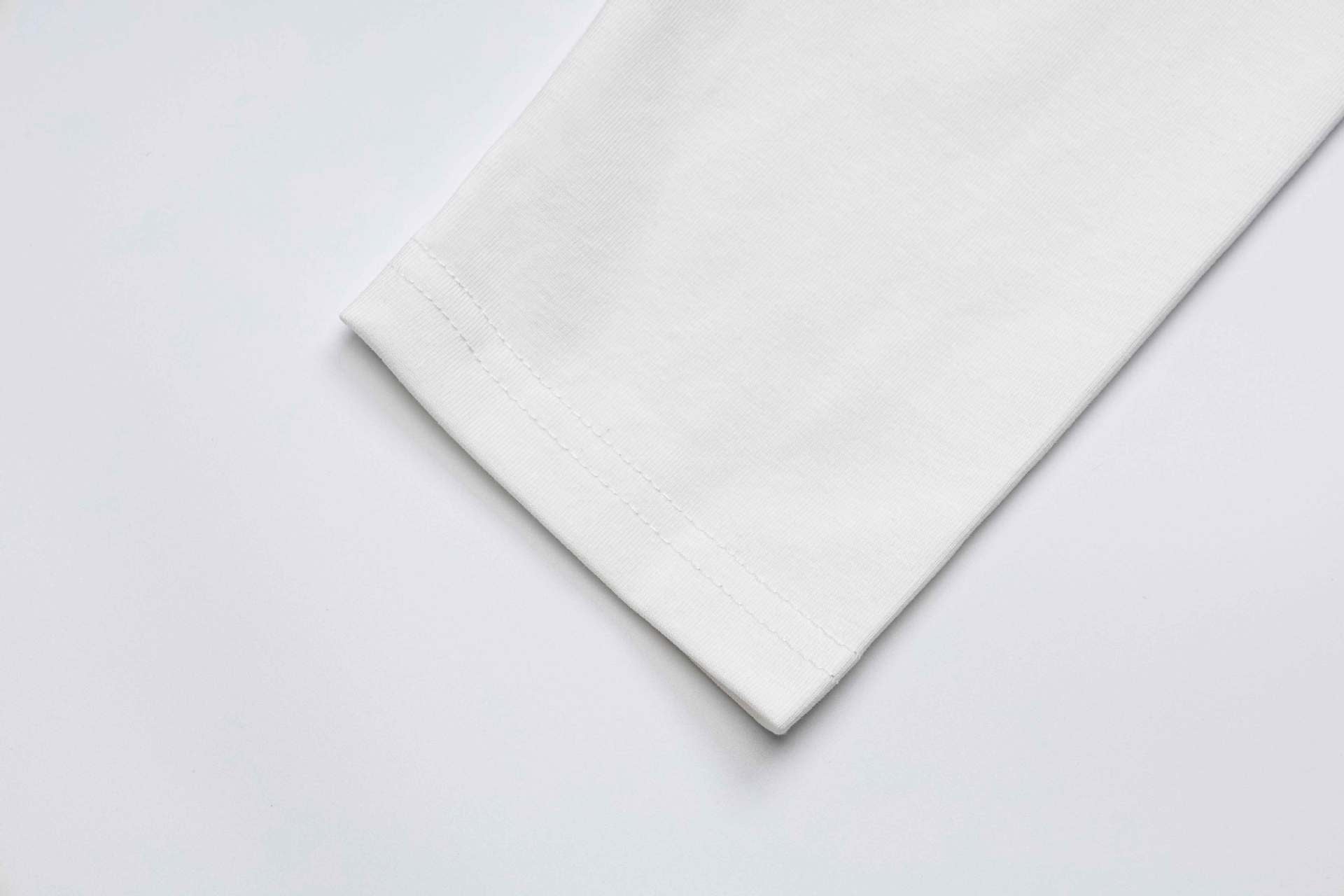 Langarm-Shirt mit Grafikprint und Rundhalsausschnitt – Woodlise-Club-Slogan