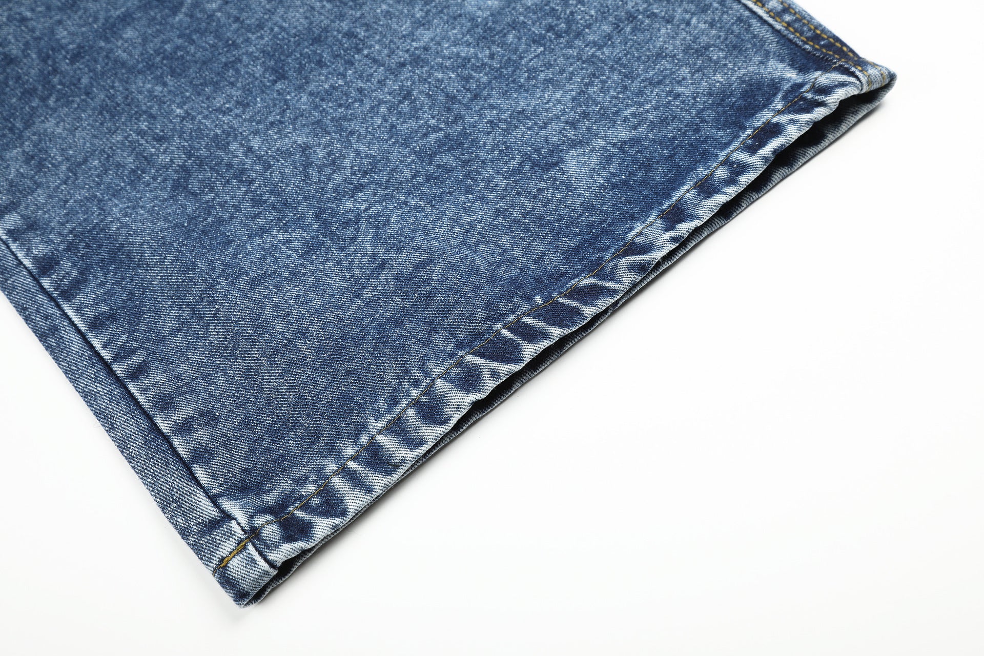 ダークブルーバギージーンズ｜ワイドレッグ ウォッシュドデニム レッド刺繍