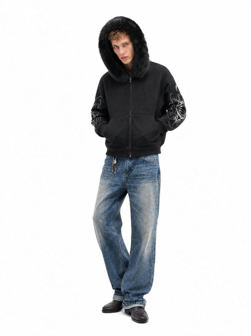 Sweat à capuche zippé avec bordure en fausse fourrure et imprimé script sur les manches