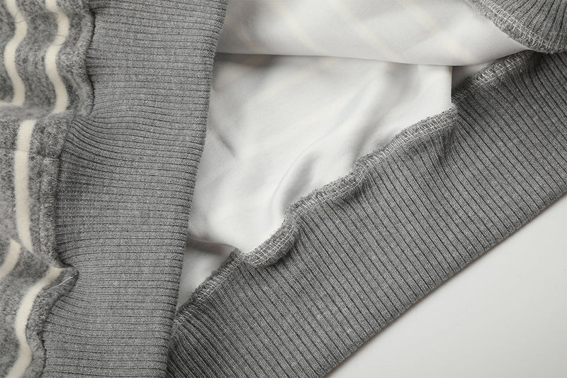 Sweat à capuche zippé rayé avec bordure en fausse fourrure