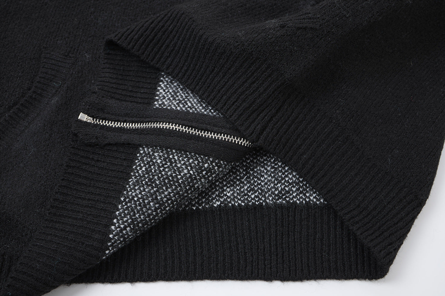 Gilet-pull zippé en maille jacquard avec imprimé lettres