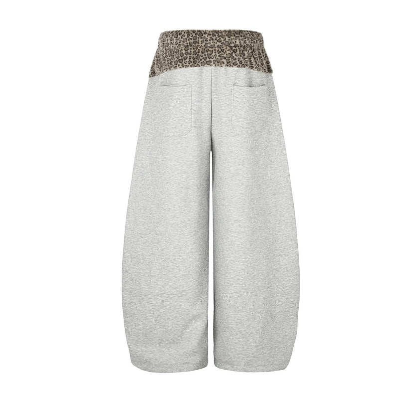 Baggy-Sweatpants mit Leopardenbund und Stern-Applikation