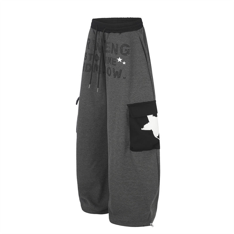 Wide-Leg Cargo Sweatpants with Letter Print & Star Patch Pockets