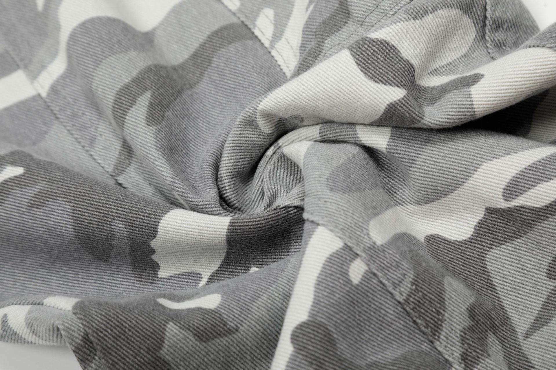 Wide-Leg-Cargohose – Baggy-Fit in Grey-Camo mit mehreren Taschen