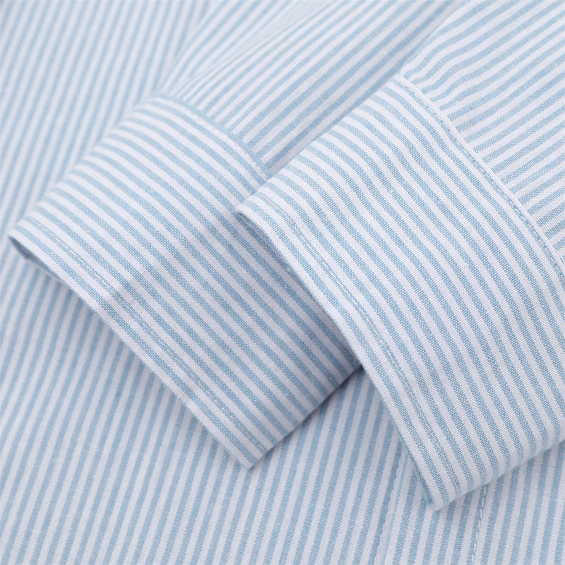 Gestreiftes Langarmhemd mit Button-down-Kragen und übergroßer R.C.-Buchstabenapplikation