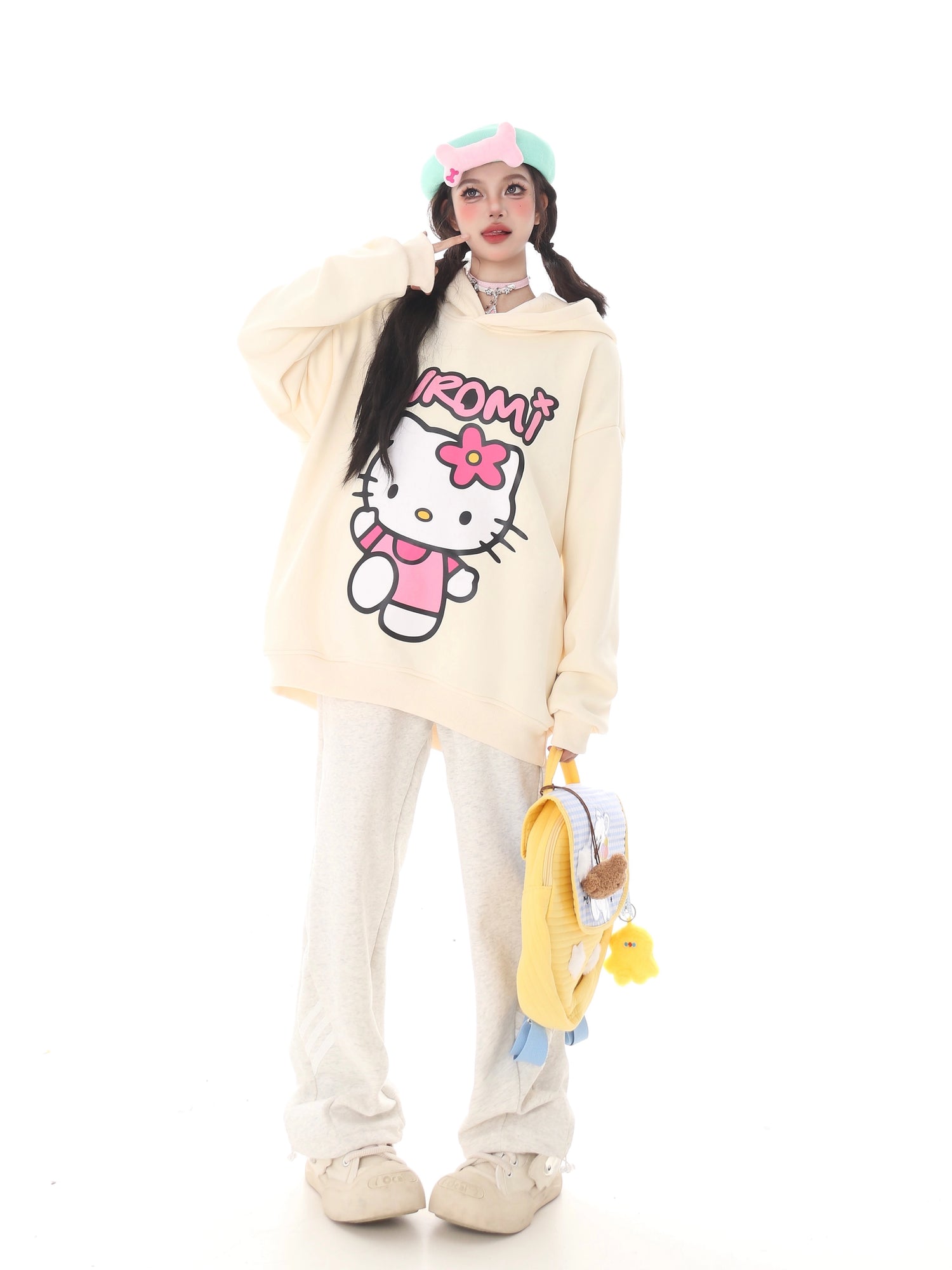 Kawaii Hello Kitty Oversized Hoodie – Cute Pastel Anime Pullover for Casual Wear